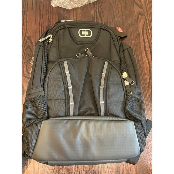 Ogio Airflow Axle Laptop Backpack, Black, New with Tags - Picture 1 of 3